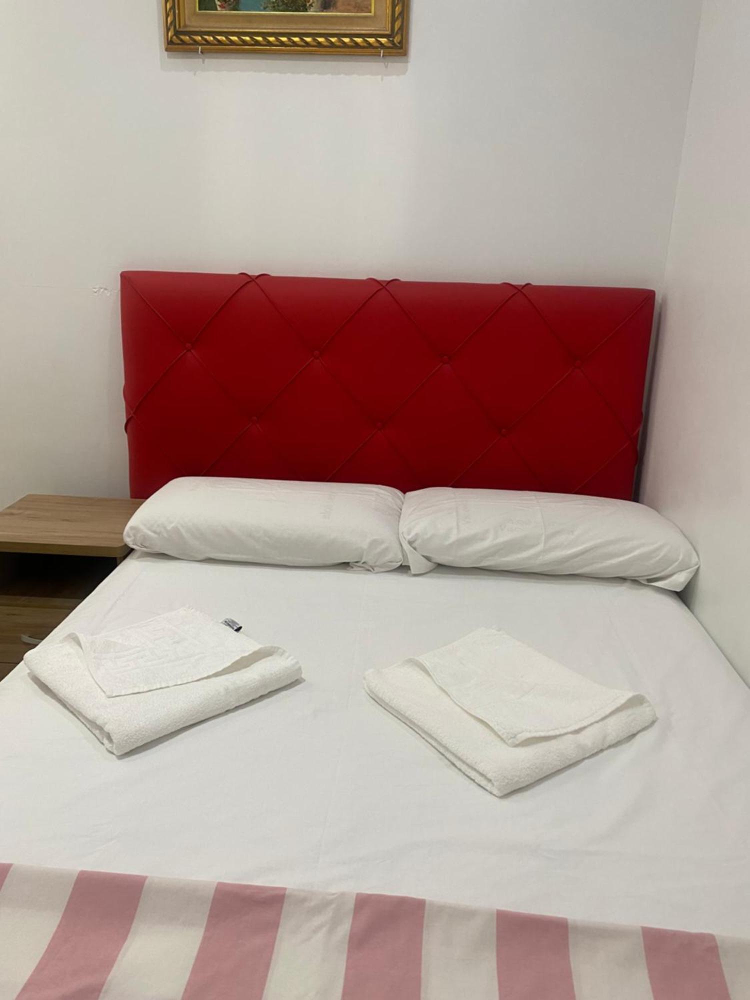 Hostal Granvia 628 برشلونة المظهر الخارجي الصورة